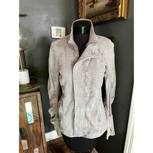 Free People Free Movement Asymmetrical knit sweatshirt jacket light gray M
